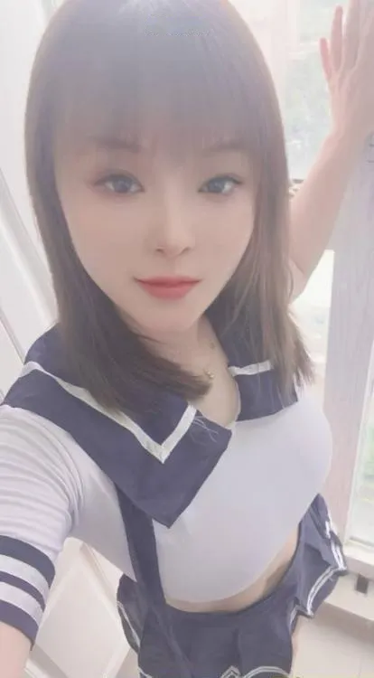 欢乐谷服务系姐姐