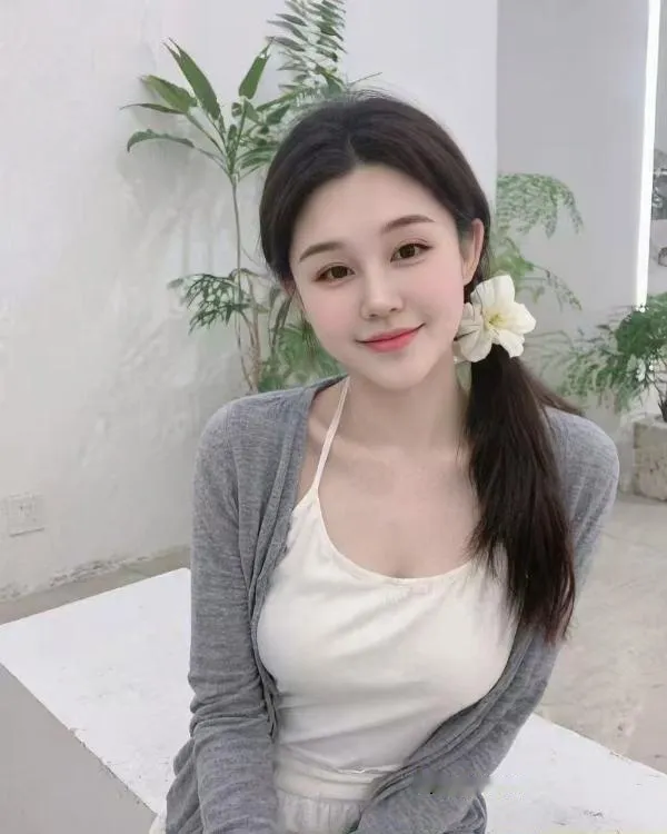 颜值天花板02年兼职