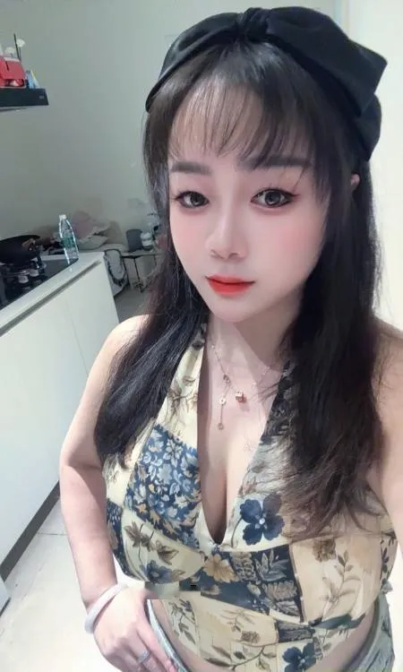 徐汇大奶伊诺