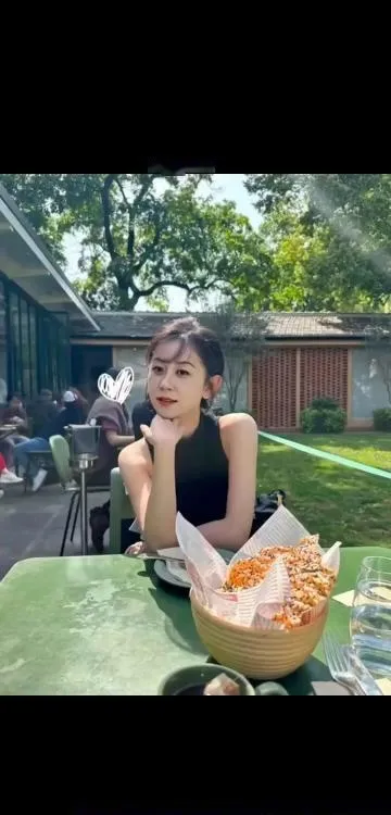 丽丽艾