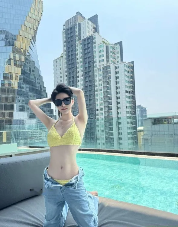 甜美御姐悠悠老师