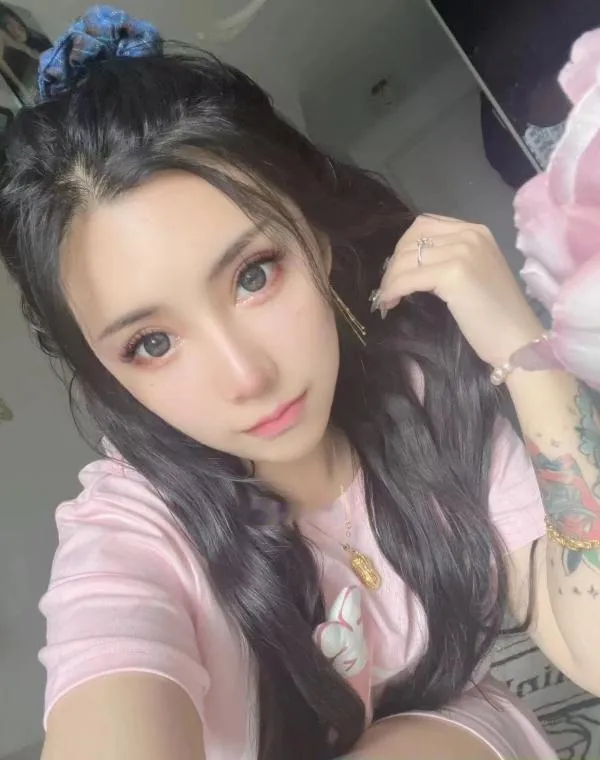桃子网红脸