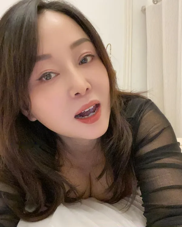 御姐38D胸