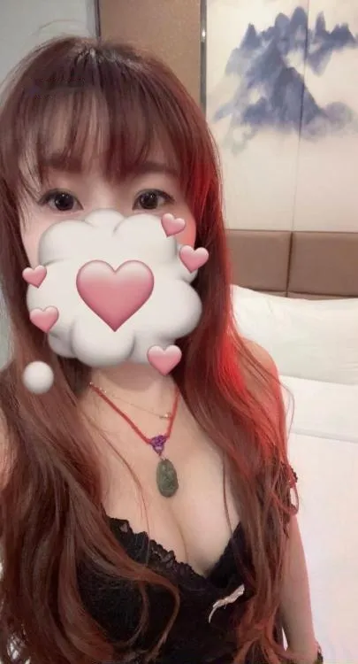 会喷水的大奶骚货