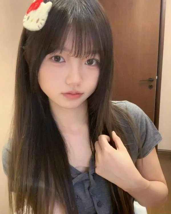 19岁兼职嫩妹