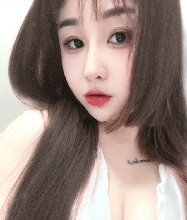 翘臀美腿小骚B