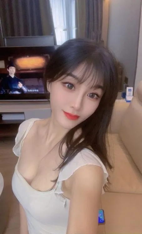 长腿反差颜值姗姗