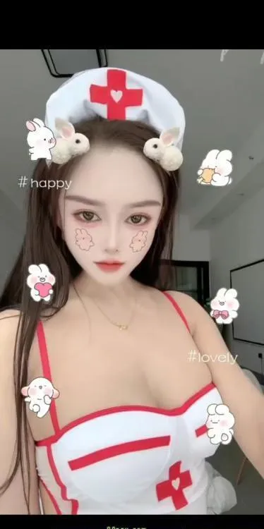 湿吻性感御姐