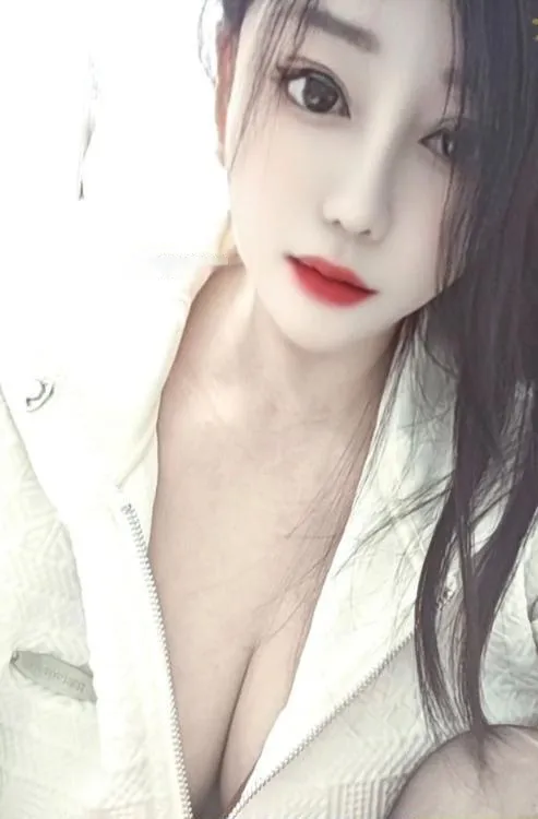 前凸后翘波大热情姐姐