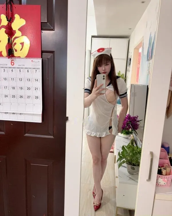 服务系小姐姐
