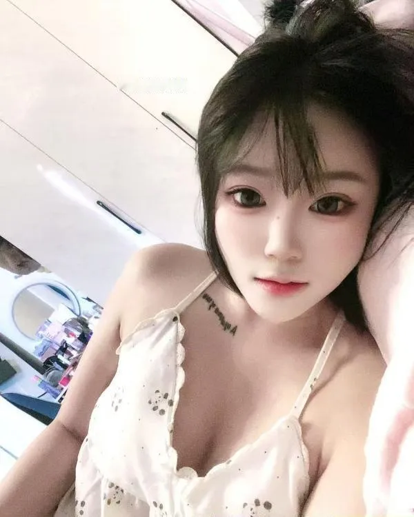 铁西北一路可爱小妹妹