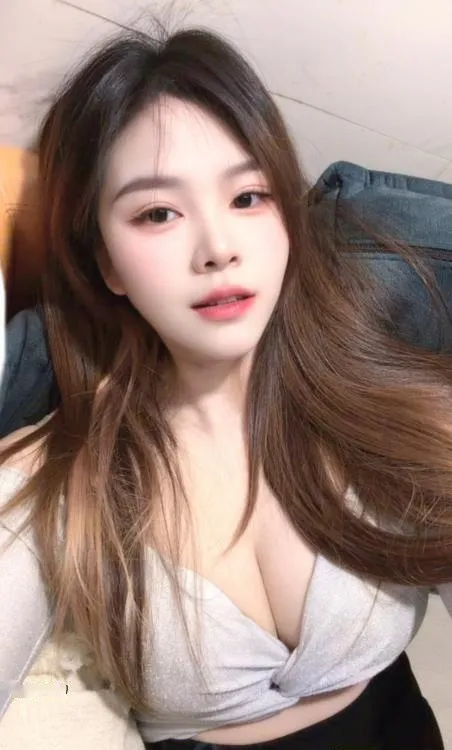 河南岸爱舌吻的骚妇