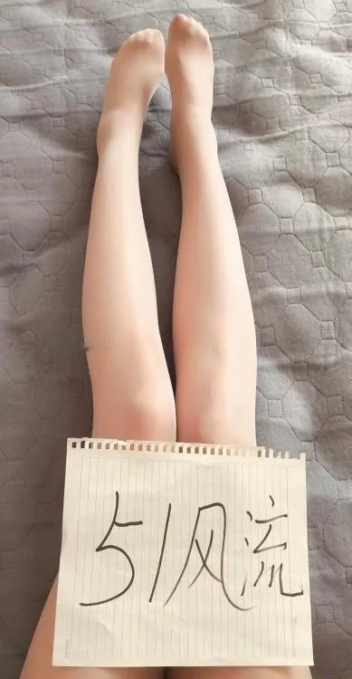 体验肤白清纯乖乖雨