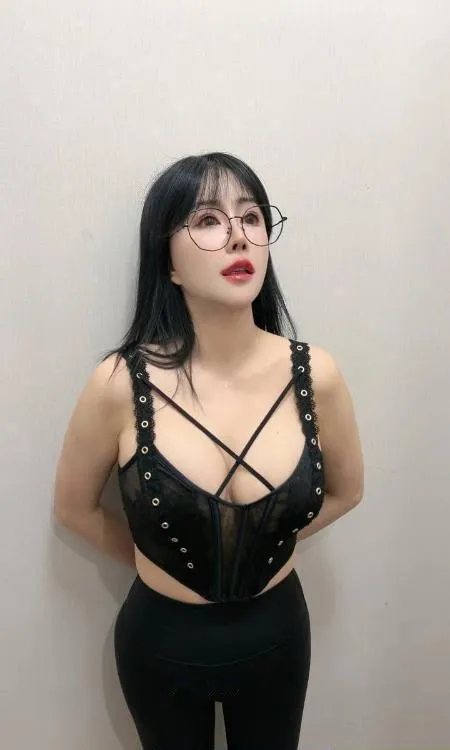 上城丰满巨乳秋秋