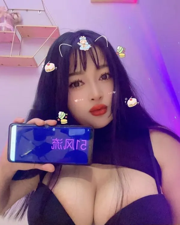 爆乳小姐姐