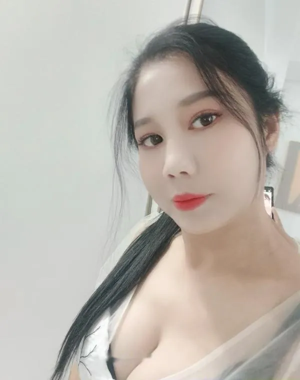 河东敏敏少妇