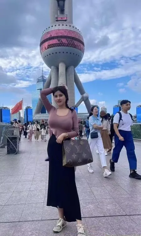 长宁四川妹儿