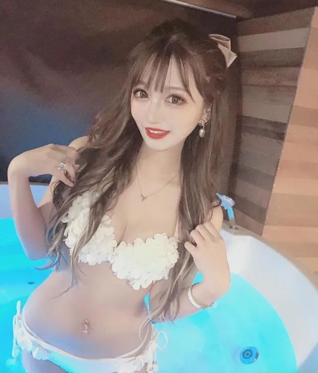 清纯幼师小雅