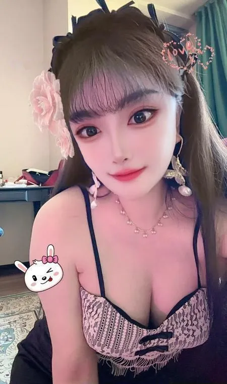 南开微胖小姐姐