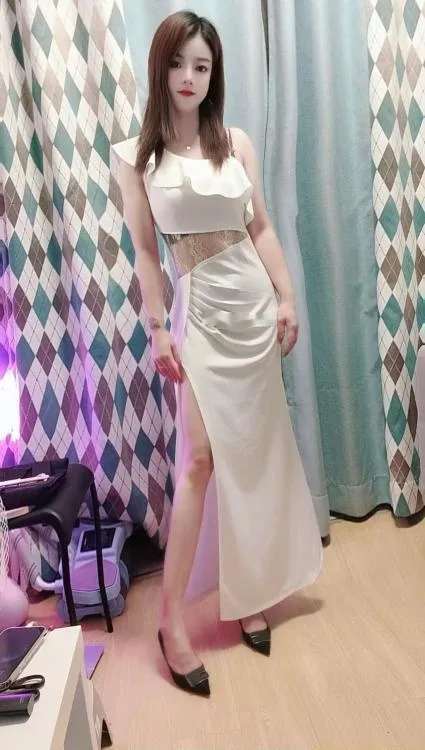 岳家嘴风骚小燕子