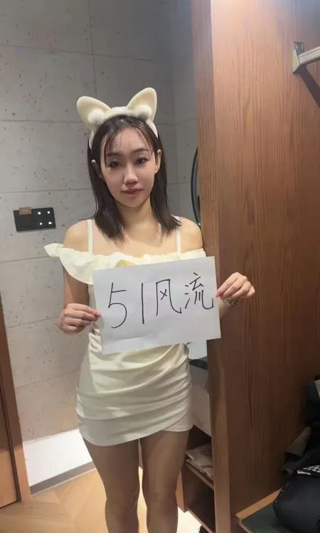 服务系佳琳