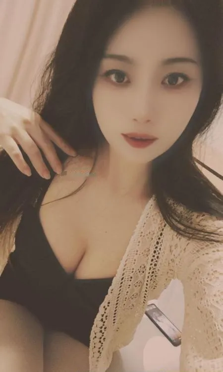 服务系大奶骚女夏老师