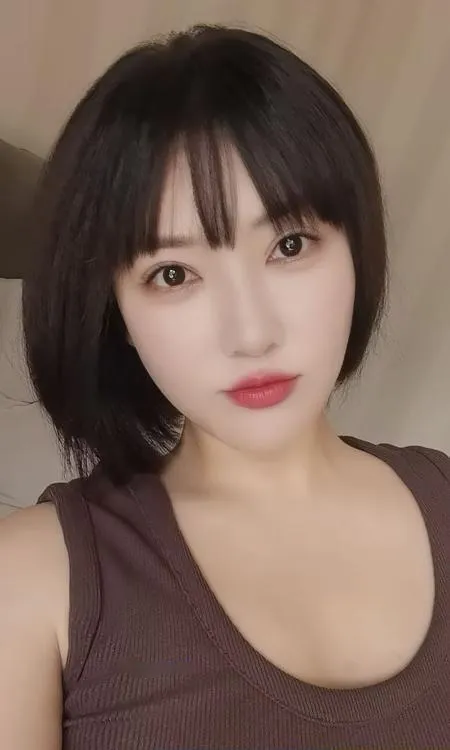 短发大胸服务好