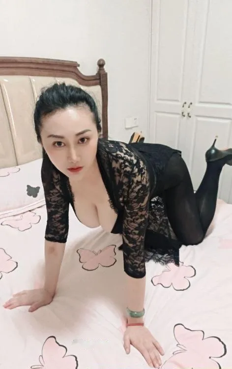大奶少妇婉儿老师