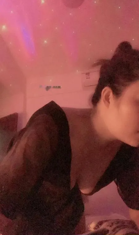 海珠大屁股灵灵