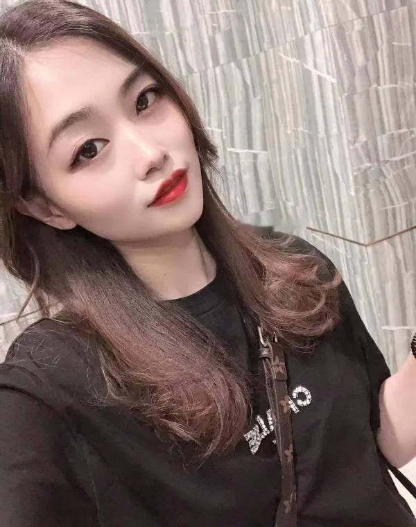 嘉禾小姐姐莉莉
