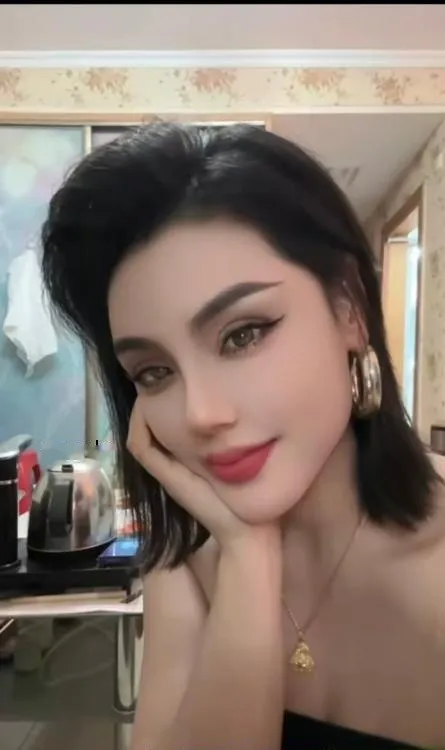 罗湖女神
