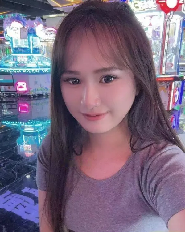 黄埔女友感老师