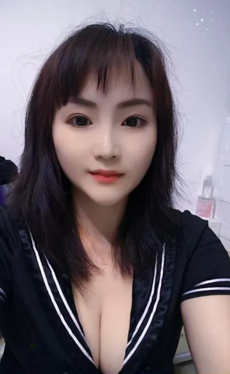 性价比骚妇方玲