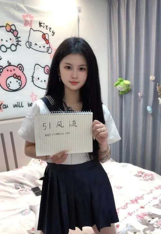 上城性感制服妹子