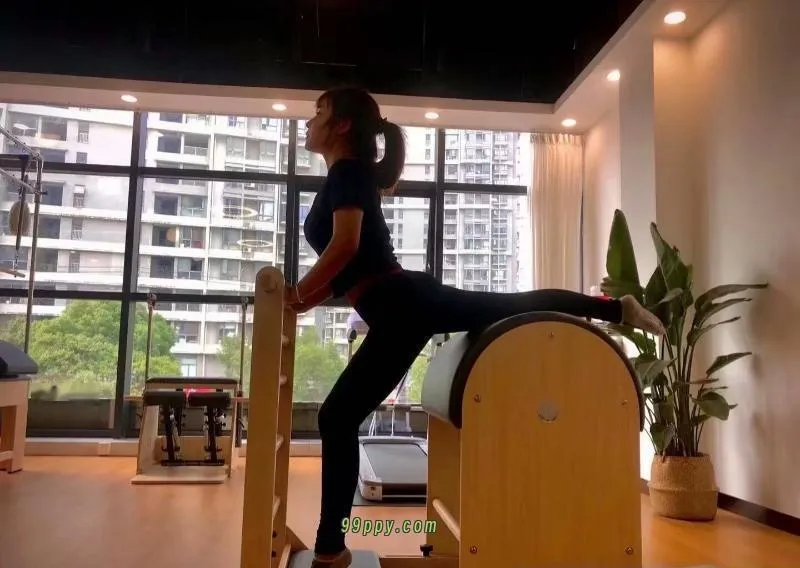滨湖区美女小猫腻