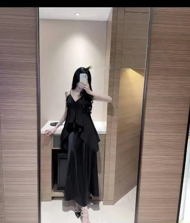 纯欲风性感文艺小妹