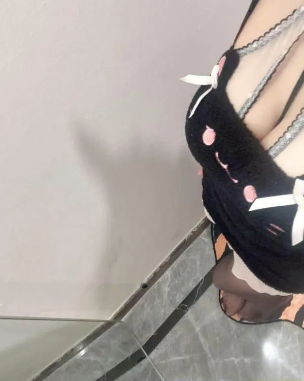 气质兼职嫩妹晓艺