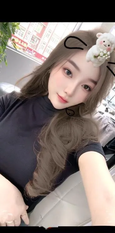 胜太路大胸小姐姐