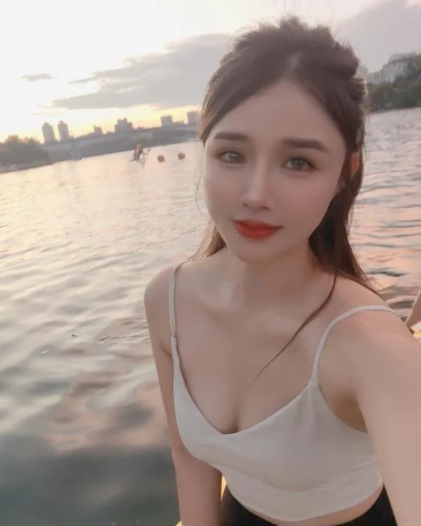 制服情趣小财迷