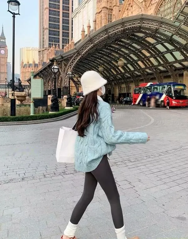 长腿美少妇