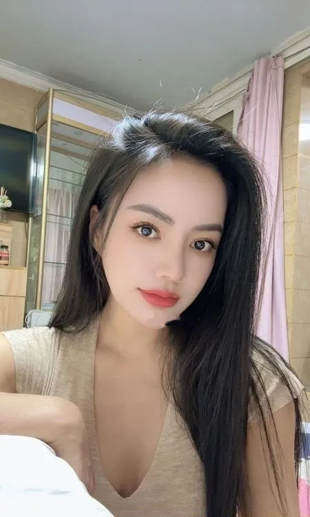 常熟哈尼族美女