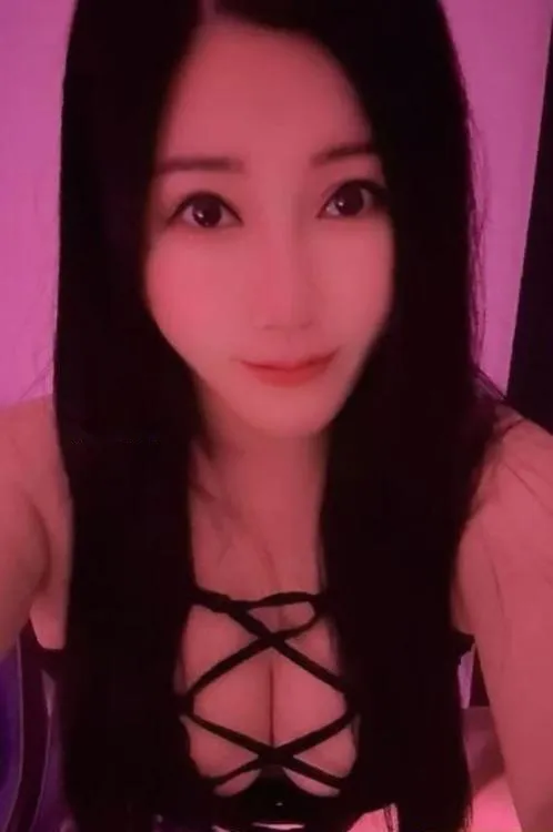 郑州小麦色御姐