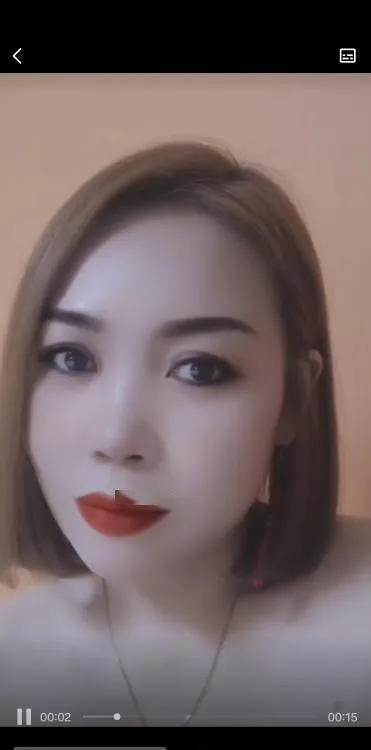 大连站附近的小姐姐