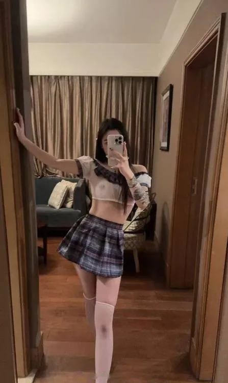 丝袜制服西西