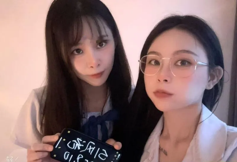 姐妹双飞可剧情