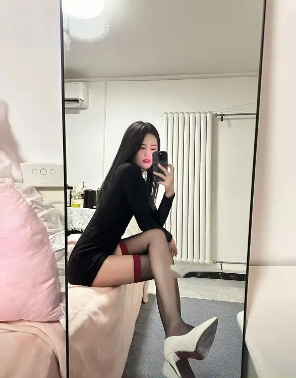 性感白嫩大美腿