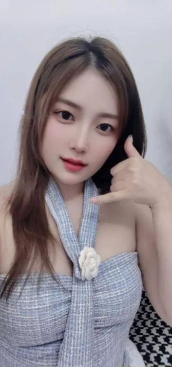 温柔体贴的小姐姐