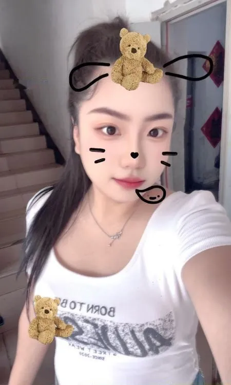 津南微胖女孩