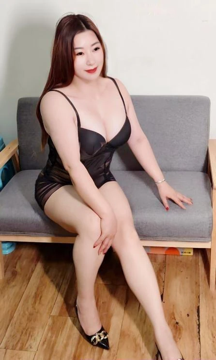 肥臀巨乳熟女