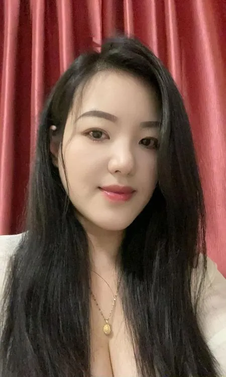 大奶骚妇